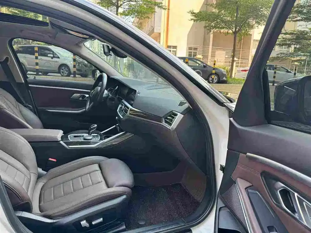 BMW 3 Series — миниатюра 8
