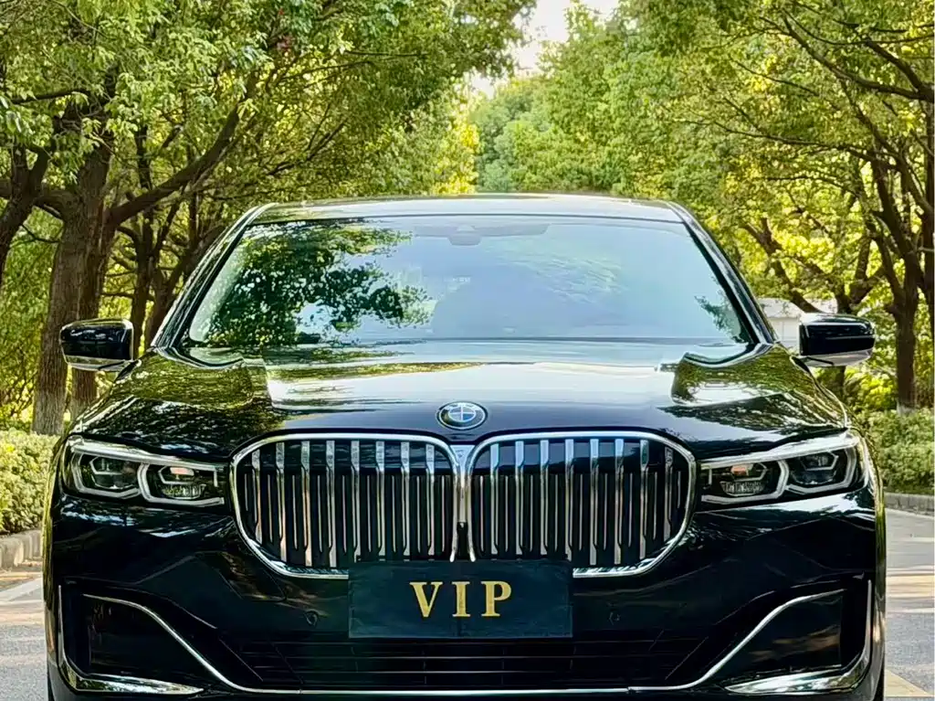BMW 7 Series — миниатюра 2