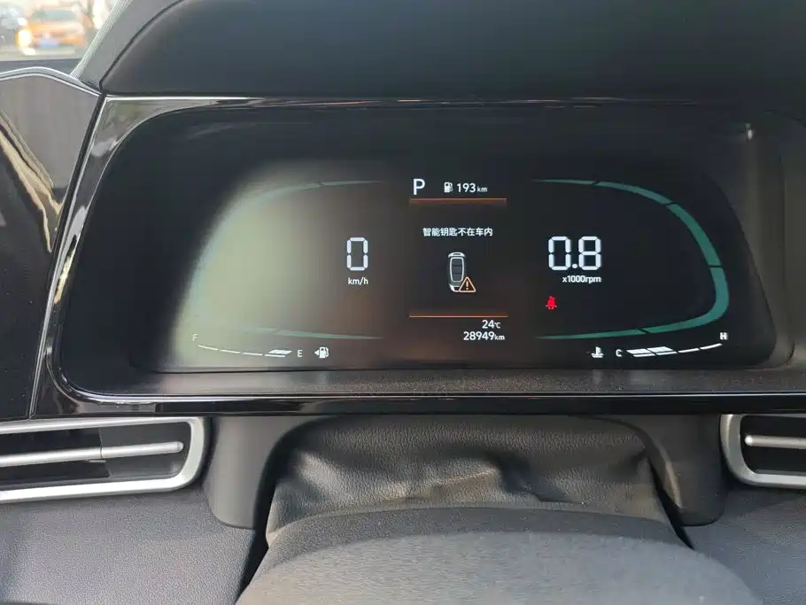 Hyundai Elantra — миниатюра 14