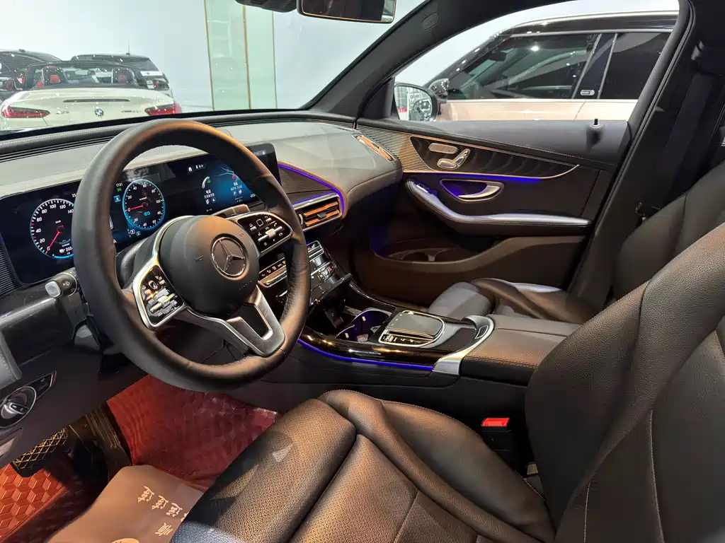 Mercedes-Benz EQC — миниатюра 4