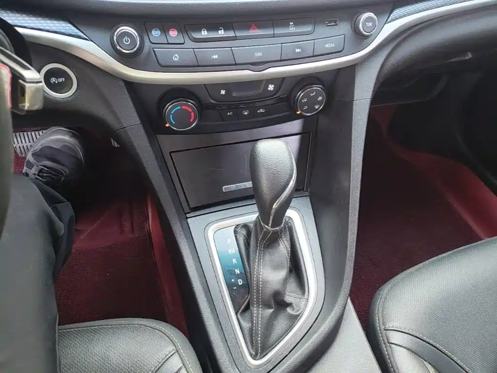 Buick Excelle — миниатюра 14