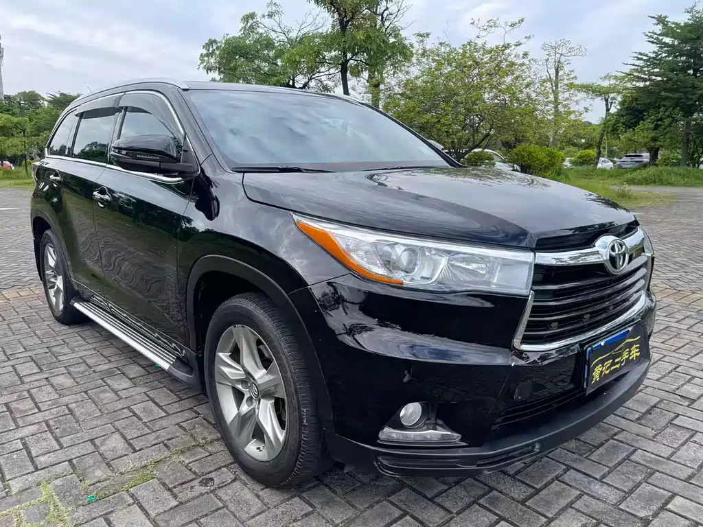 Toyota Highlander — миниатюра 10