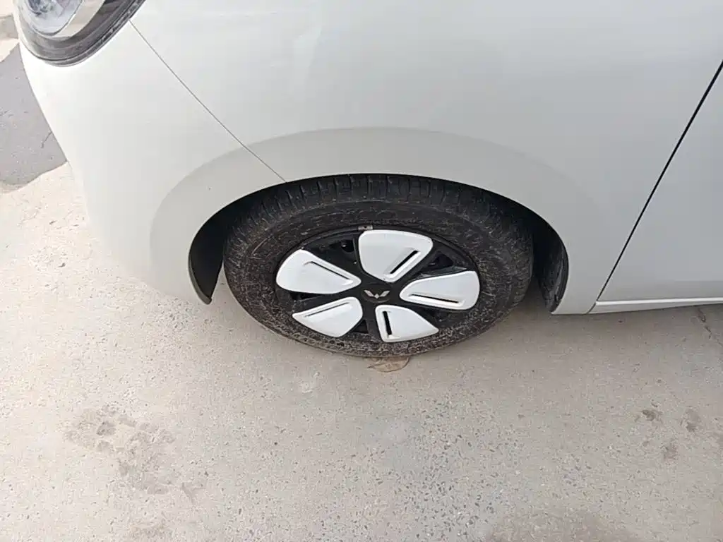 Wuling MINIEV — миниатюра 23