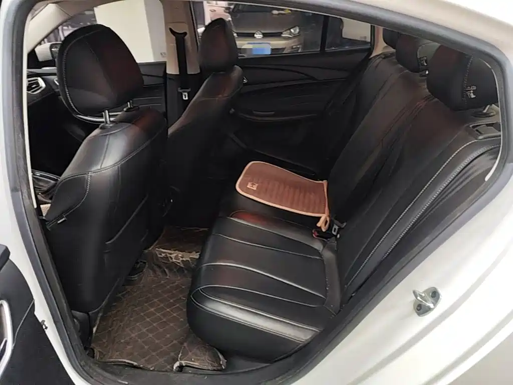 Roewe i5 — миниатюра 17