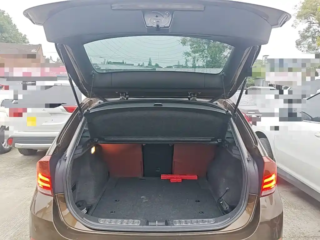 BMW X1 — миниатюра 19