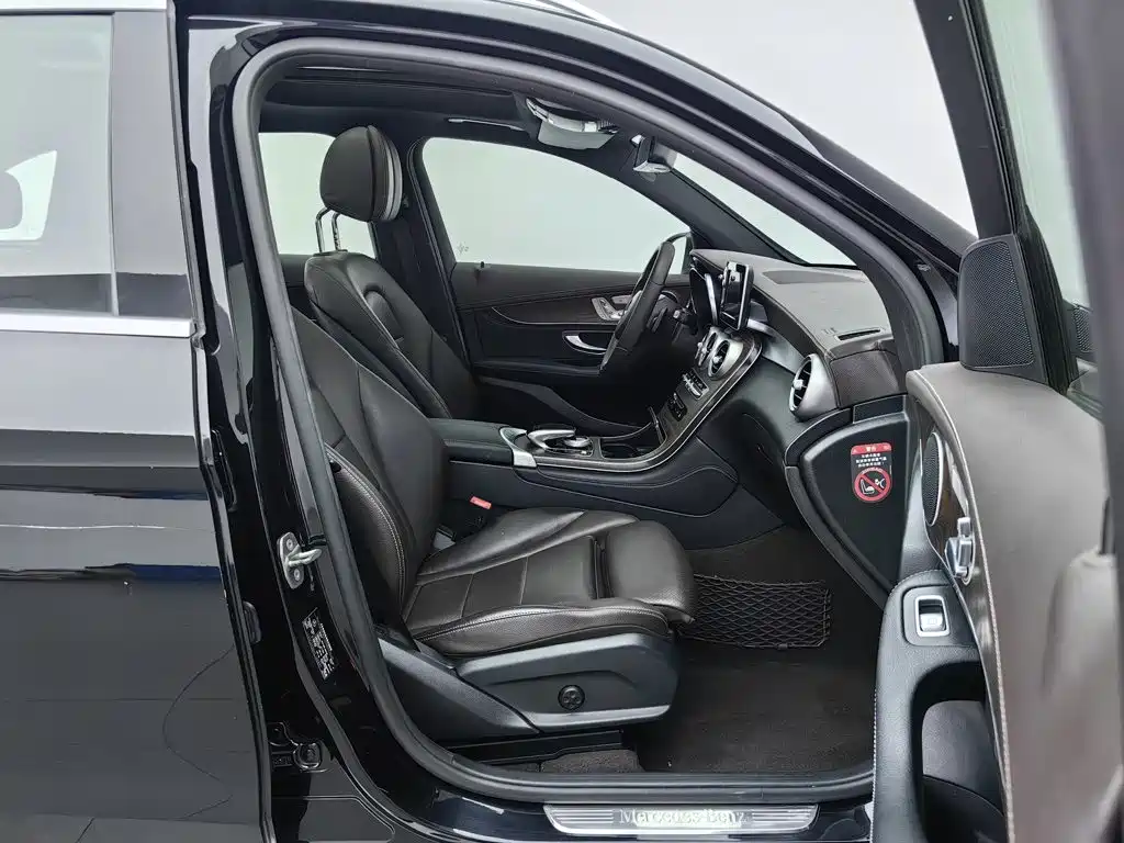 Mercedes-Benz GLC — миниатюра 23