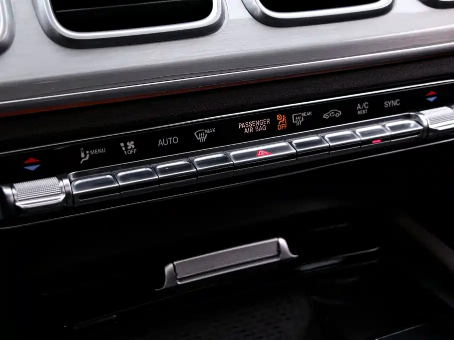 Mercedes-Benz GLE (Import) — миниатюра 9