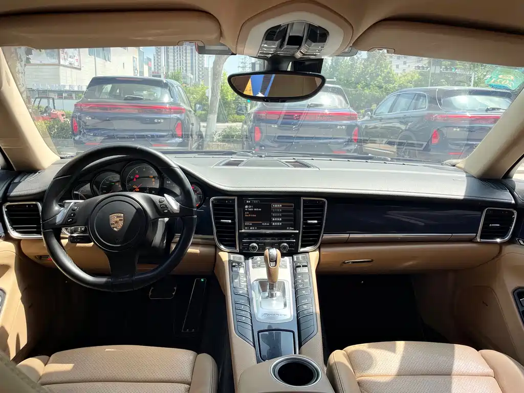 Porsche Panamera 2013 Panamera 4 Platinum Edition 3.6L