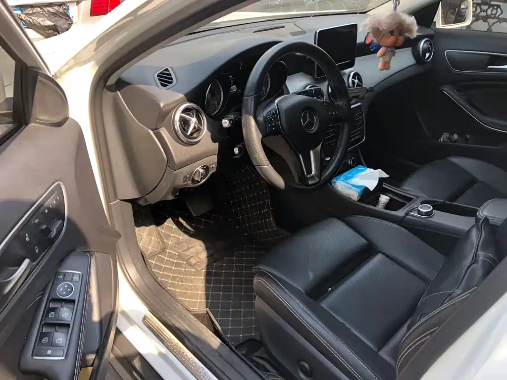 Mercedes-Benz GLA — миниатюра 2