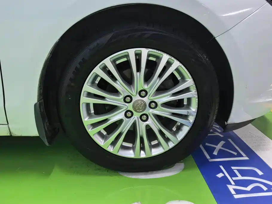 Buick Excelle — миниатюра 6