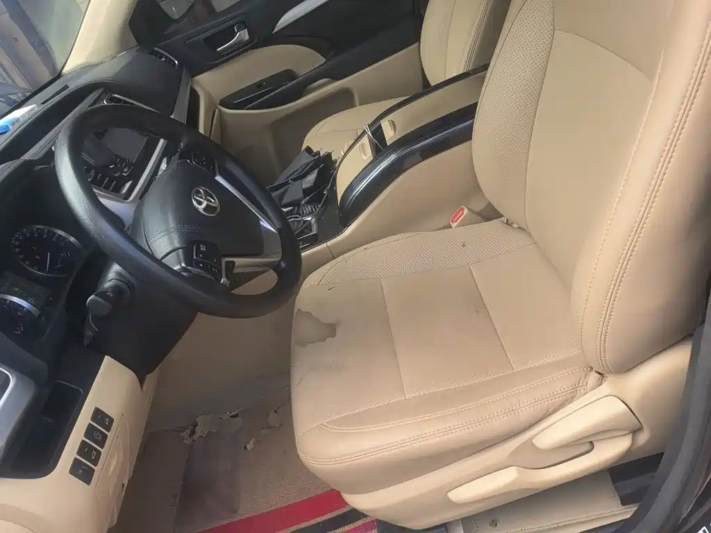 Toyota Highlander — миниатюра 11