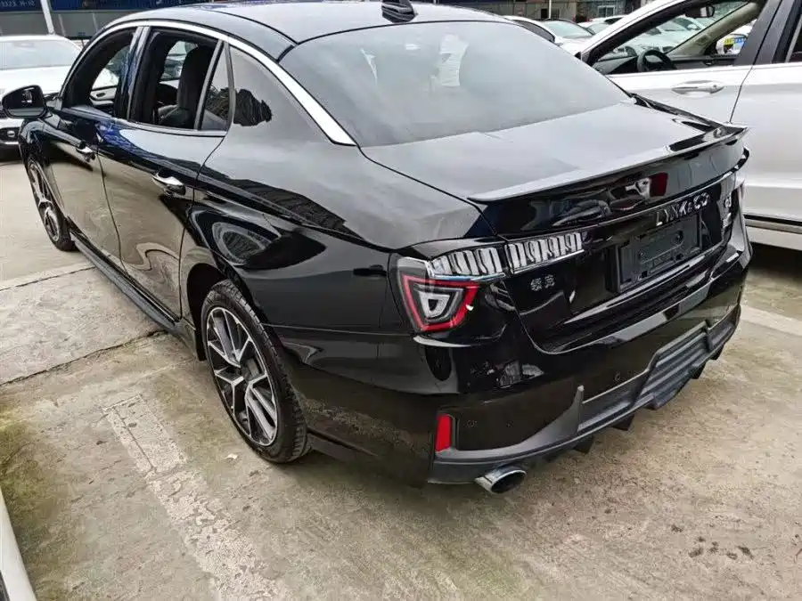 Lynk & Co 03 — миниатюра 9