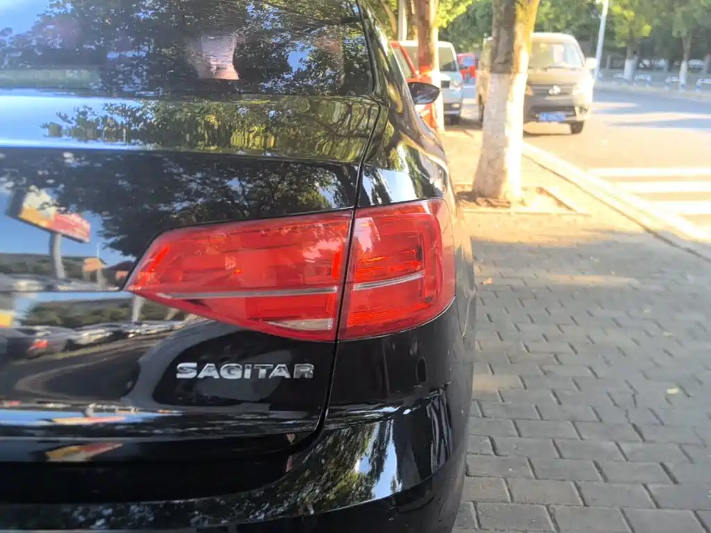 Volkswagen Sagitar — миниатюра 8