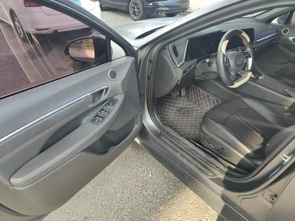 Hyundai Sonata — миниатюра 17