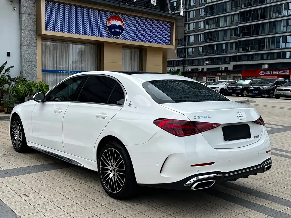Mercedes-Benz C-Class — миниатюра 15