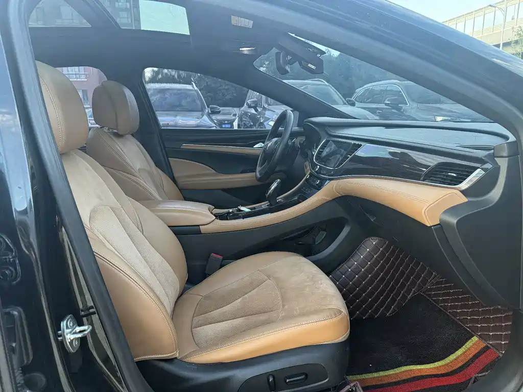Buick LaCrosse — миниатюра 6
