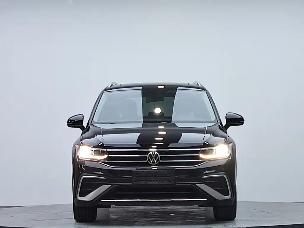 Volkswagen Tiguan L — миниатюра 3