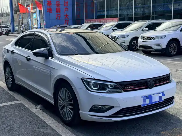 Volkswagen Lamando