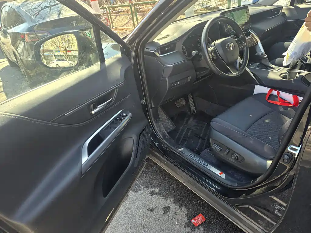 TOYOTA LING FANG HARRIER