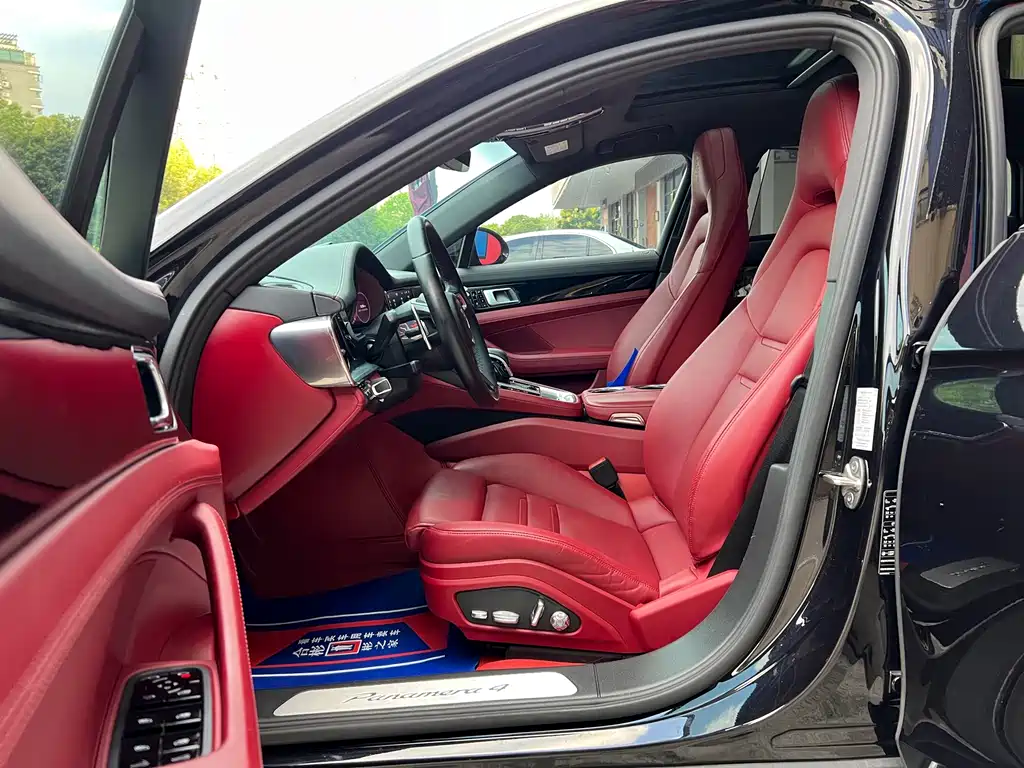 Porsche Panamera — миниатюра 3