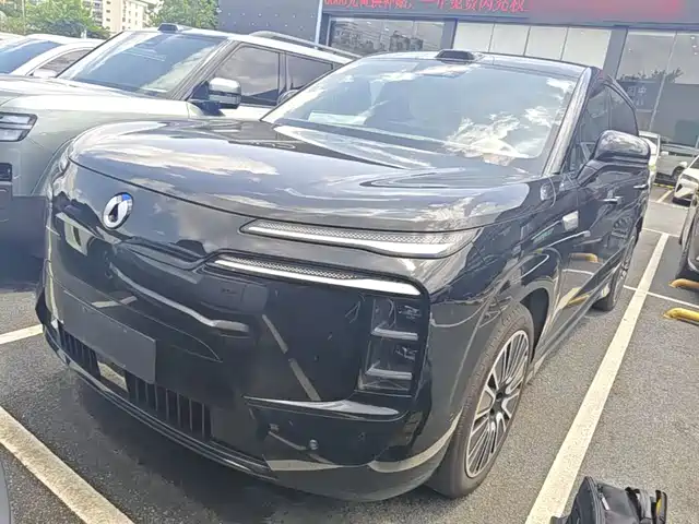 2025 Denza N8