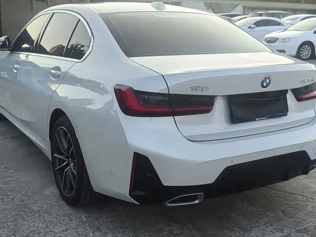 BMW 3 Series — миниатюра 10