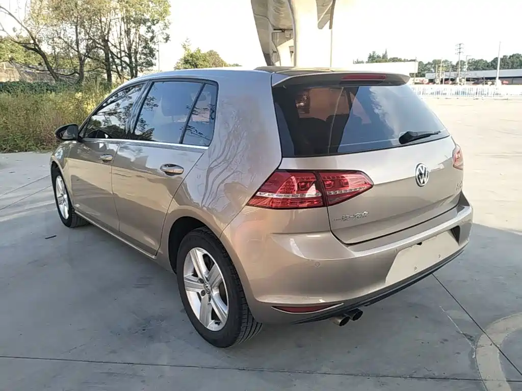 Volkswagen Golf — миниатюра 5