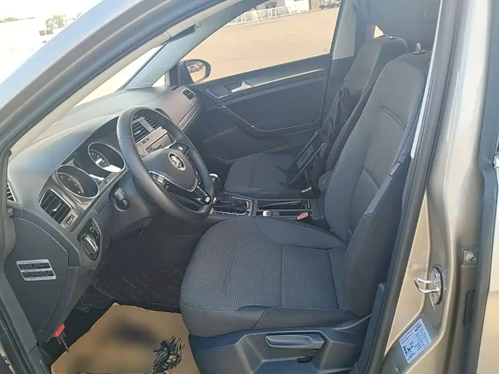 Volkswagen Golf — миниатюра 15