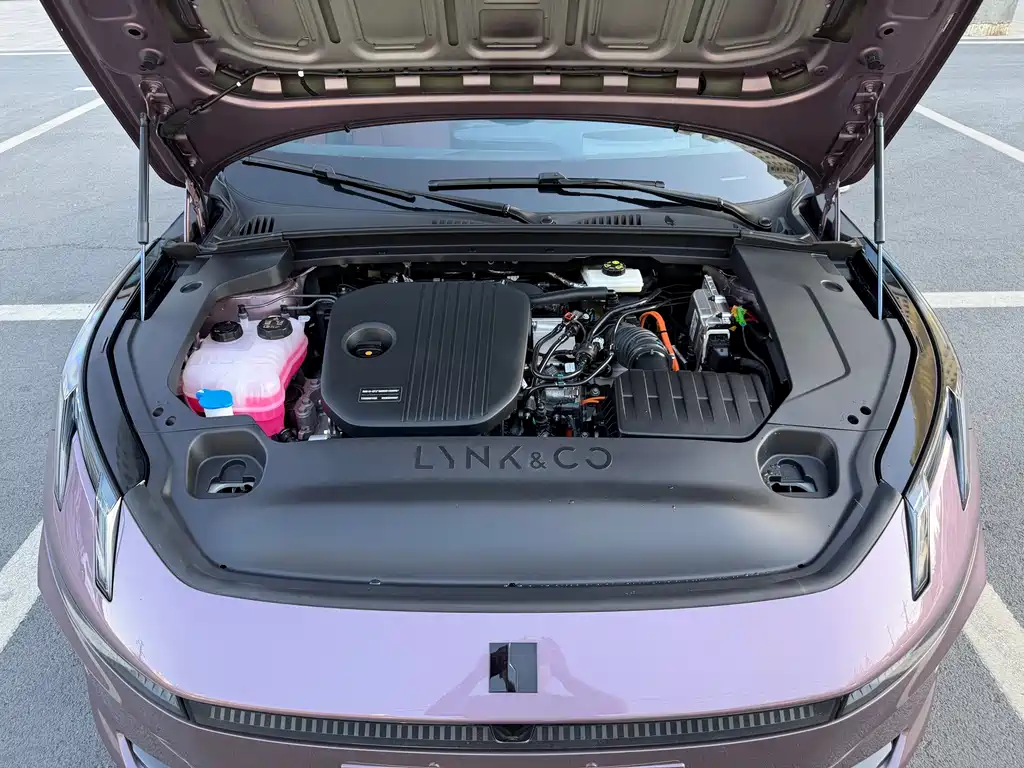 Lynk & Co 07 EM-P — миниатюра 9