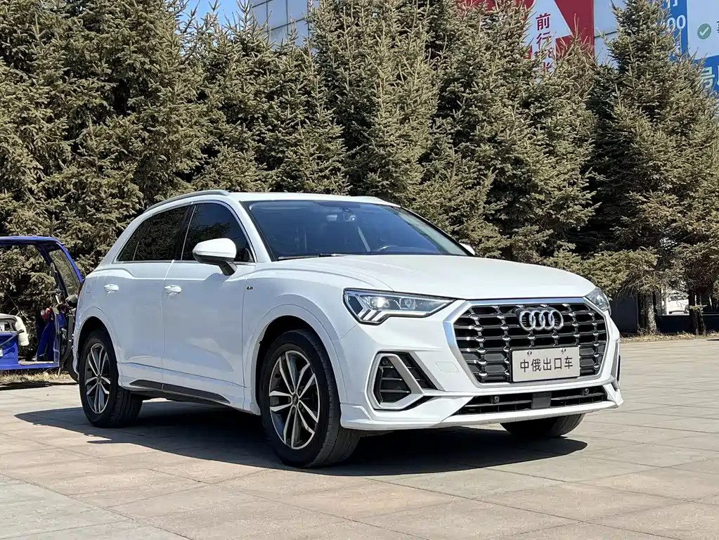 Audi Q3 2022 35 TFSI