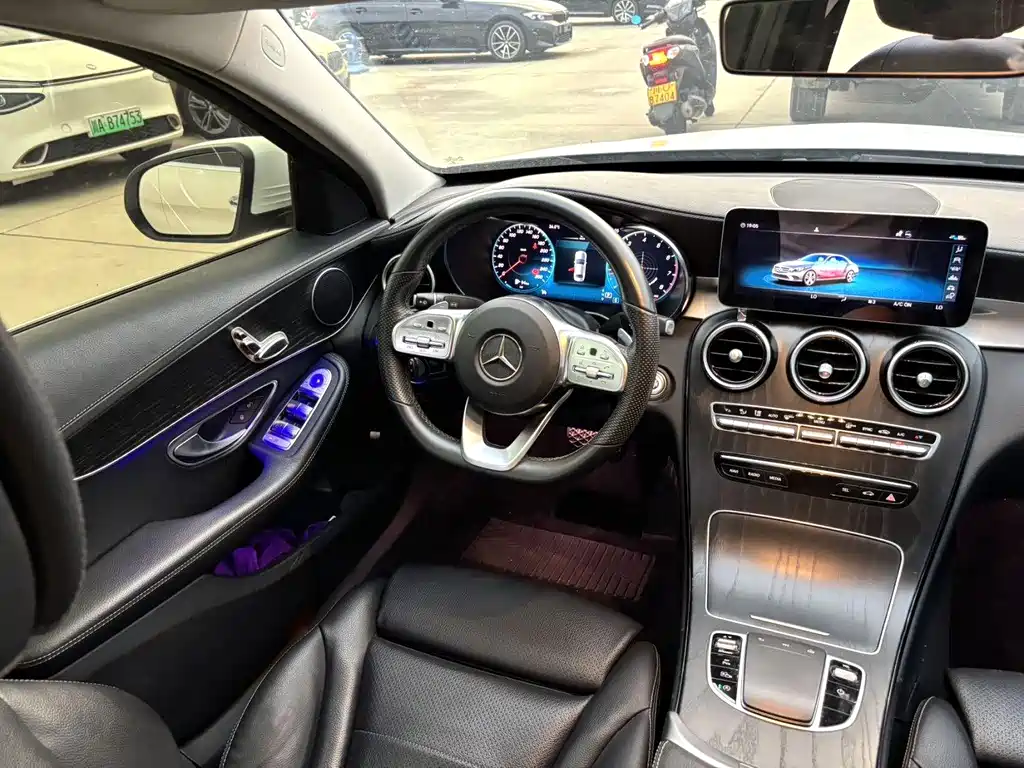 Mercedes-Benz C-Class — миниатюра 7