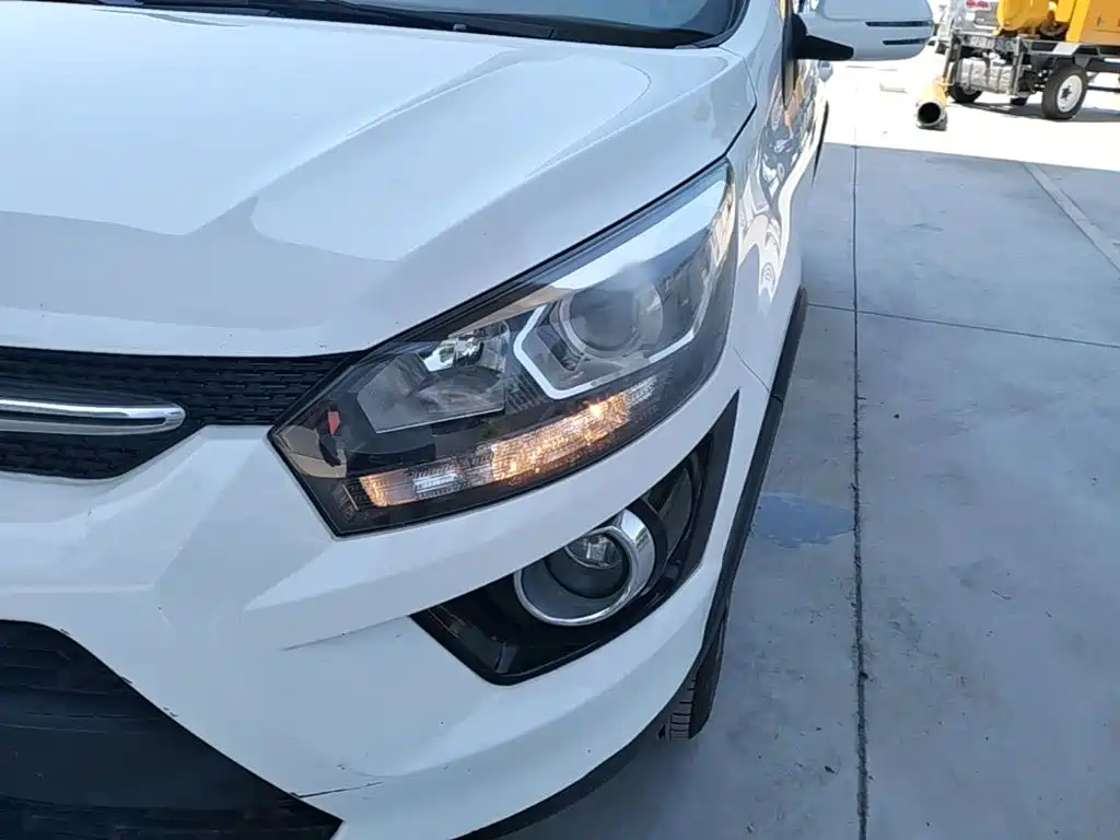 BAIC Senova X25 — миниатюра 24