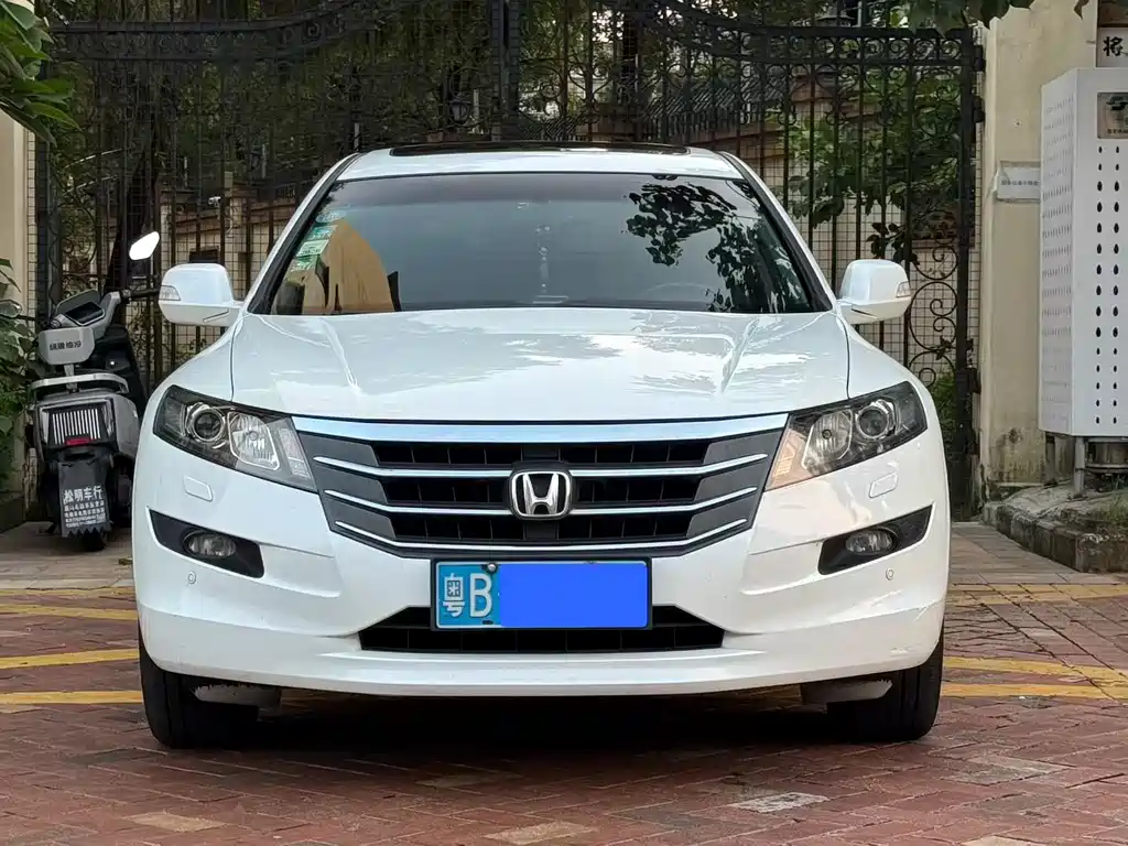 Honda Crosstour — миниатюра 2