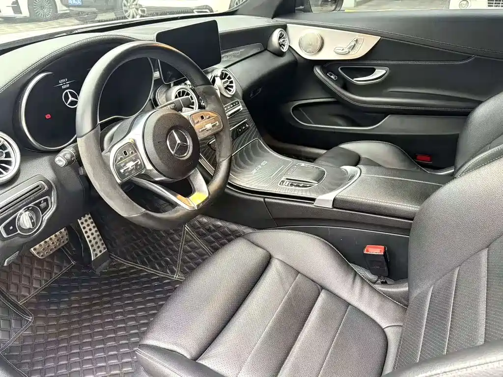 Mercedes-Benz C-Class (Import) — миниатюра 4