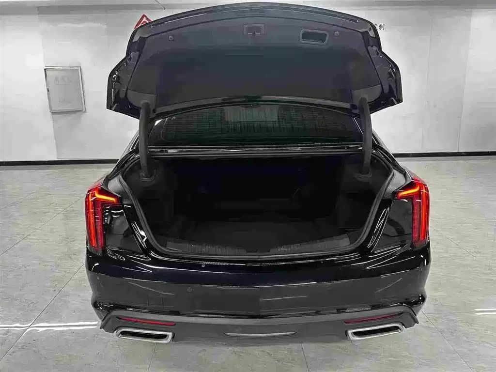 Cadillac CT5 — миниатюра 6