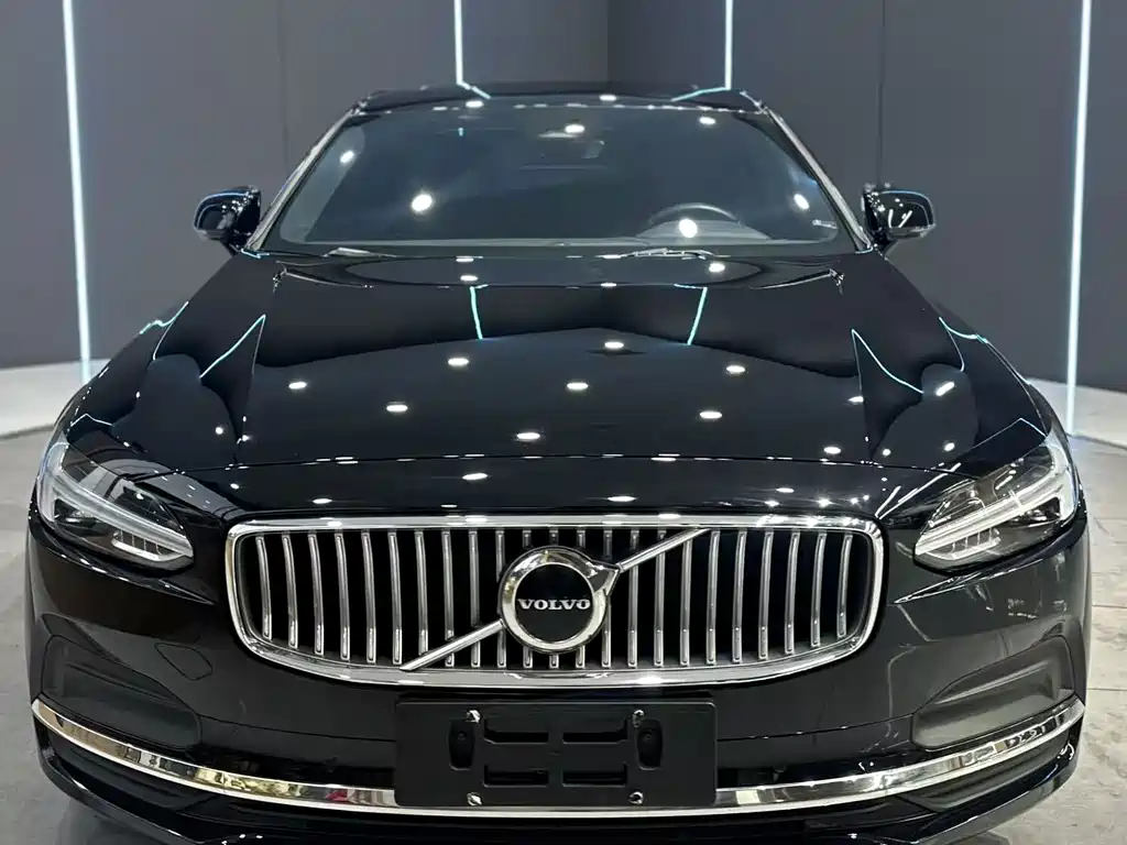 Volvo S90 — миниатюра 2