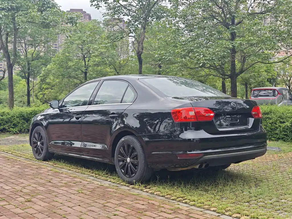 Volkswagen Sagitar — миниатюра 5