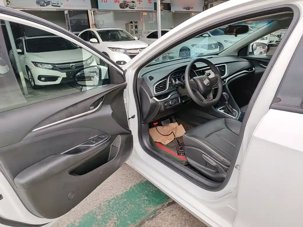 Buick Excelle — миниатюра 16