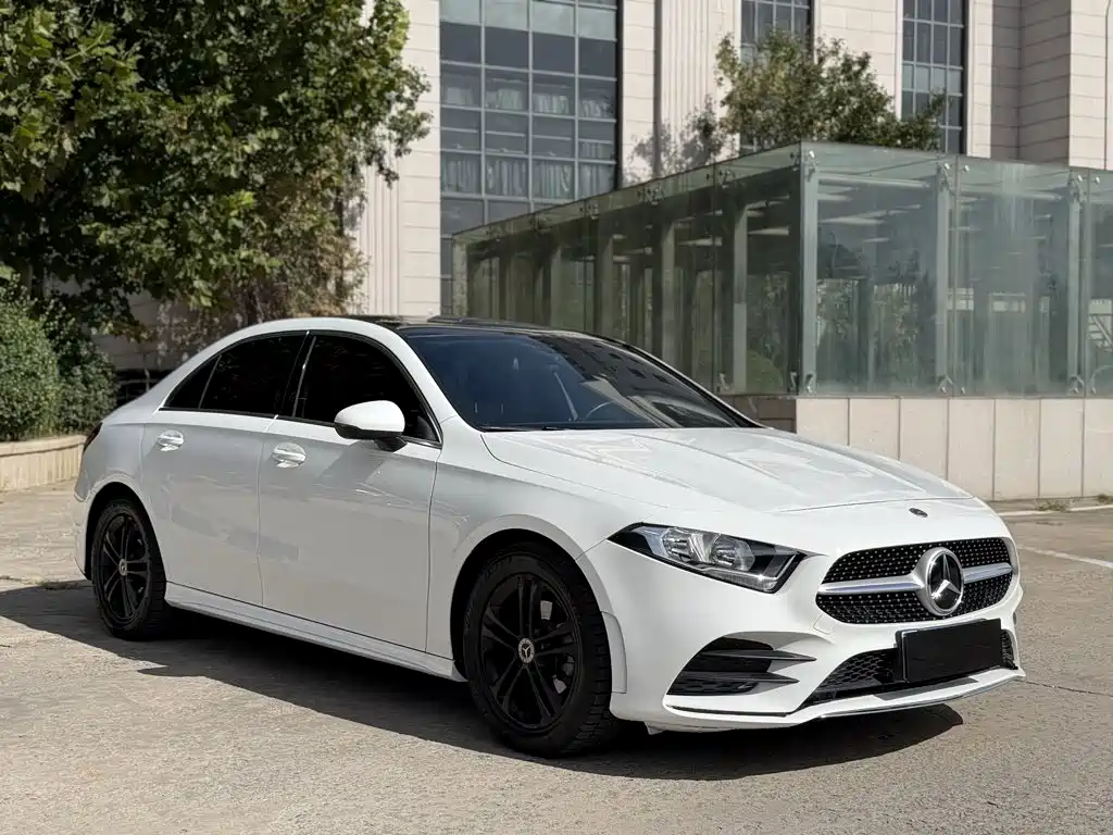 Mercedes-Benz A-Class — миниатюра 11