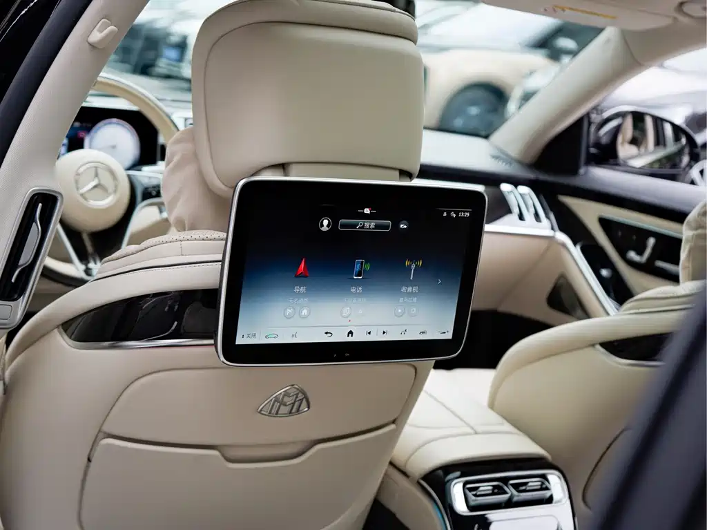 Mercedes-Benz S-Class — миниатюра 21