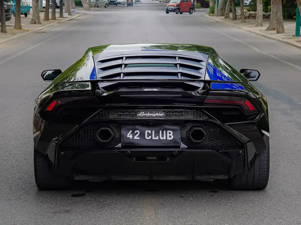Lamborghini Huracán — миниатюра 3