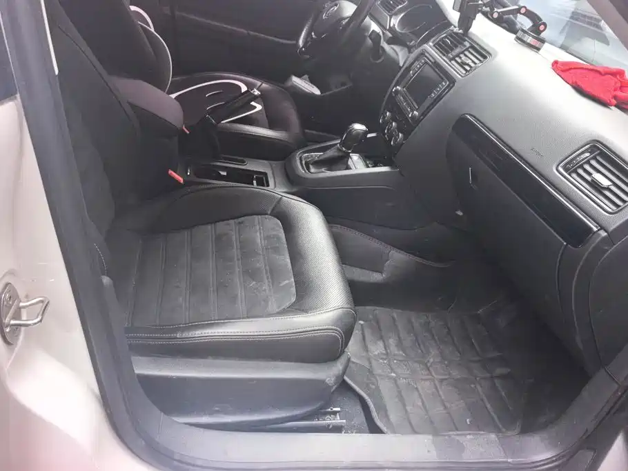 Volkswagen Sagitar — миниатюра 8