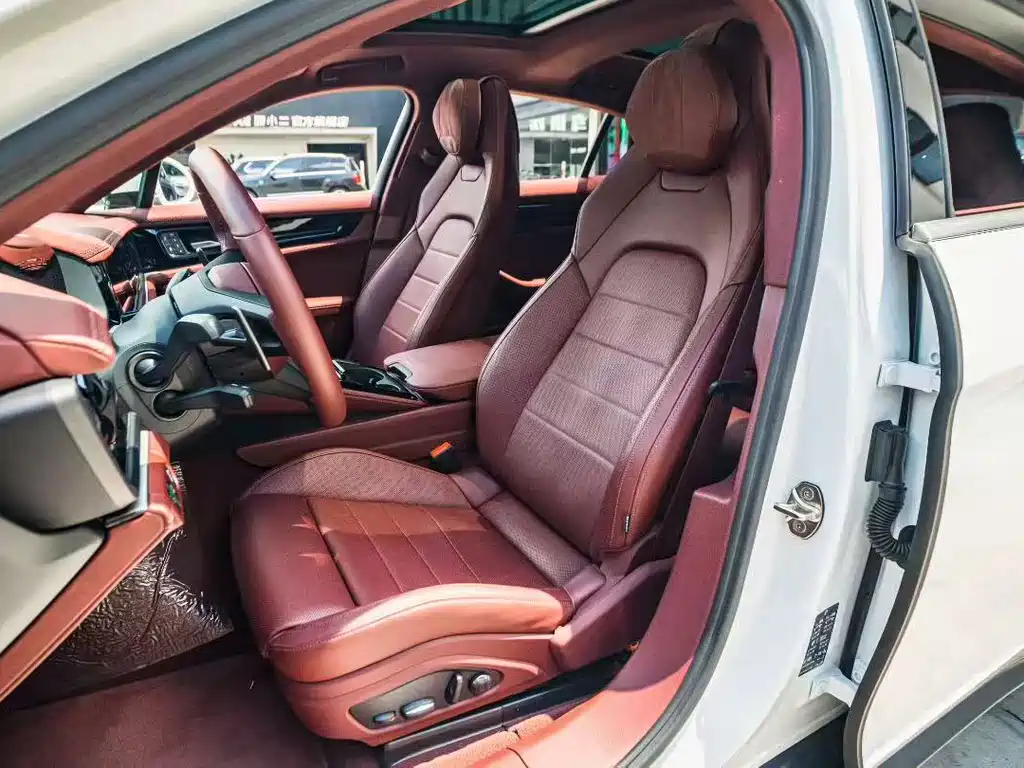 Porsche Panamera — миниатюра 6