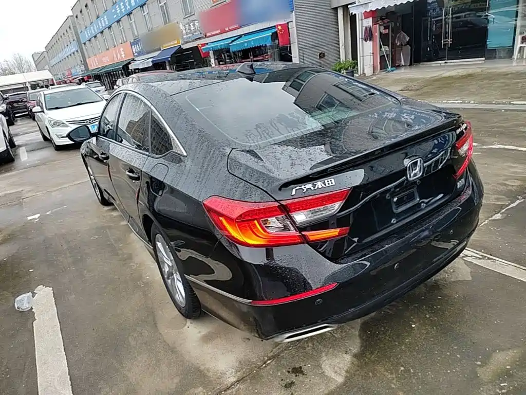 Honda Accord — миниатюра 5