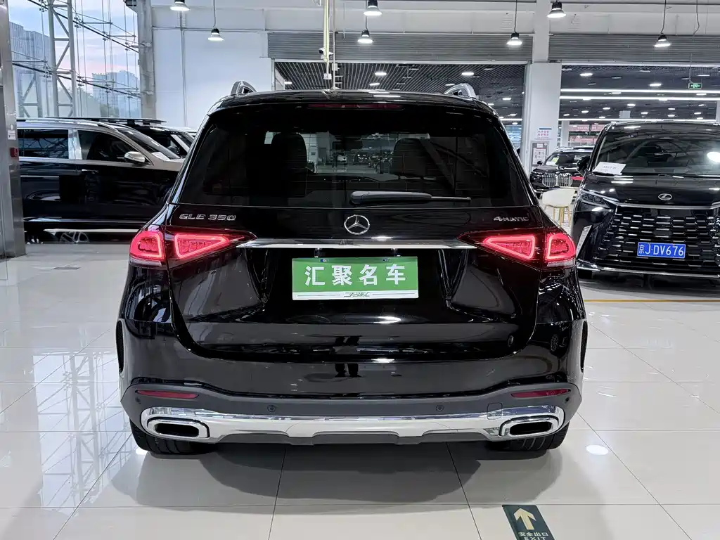 Mercedes-Benz GLE (Import) — миниатюра 18