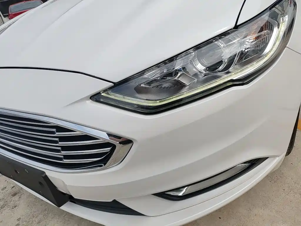 Ford Mondeo — миниатюра 24