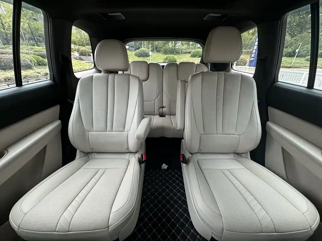 Li Auto Li ONE — миниатюра 7