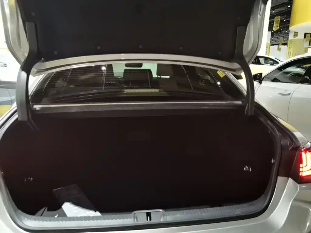 Lexus ES — миниатюра 19