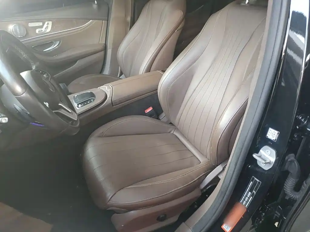 Mercedes-Benz E-Class — миниатюра 15