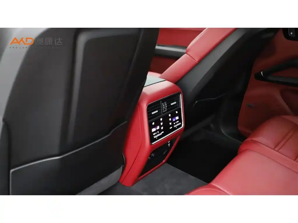 Porsche Cayenne — миниатюра 9
